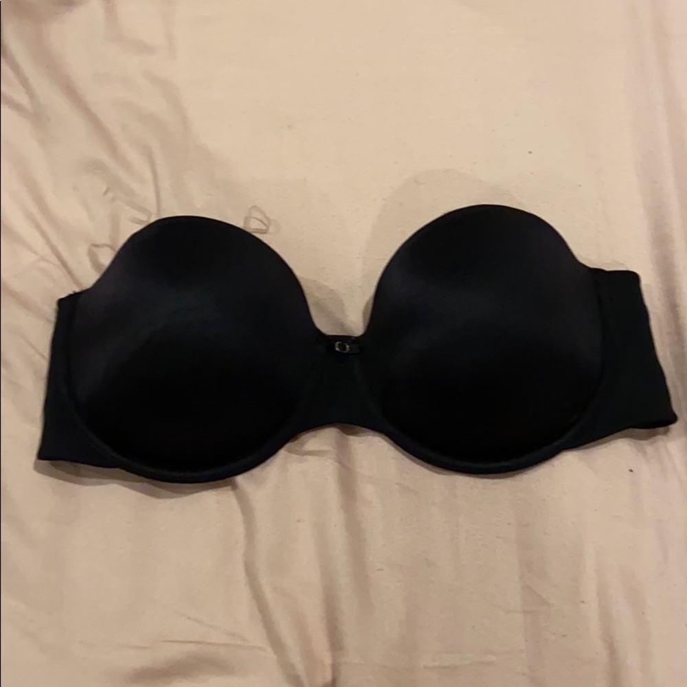 woman’s strapless bra